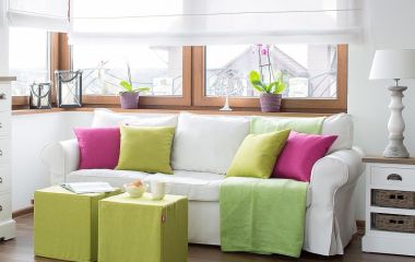 Декоративні подушки - ідеальне доповнення до римських штор