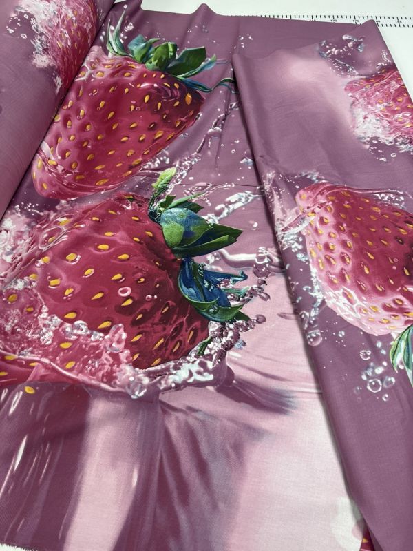 Полуниця, сатин (Полуторний)