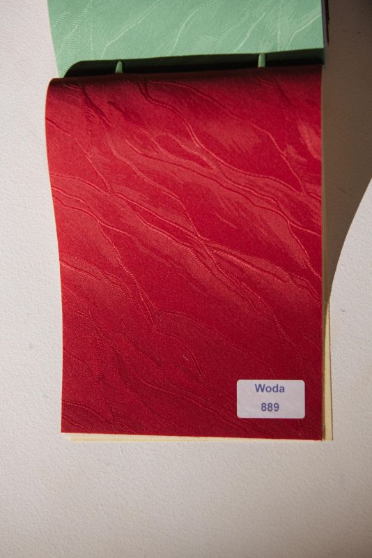 Рулонна штора Woda закритого типу Червоний