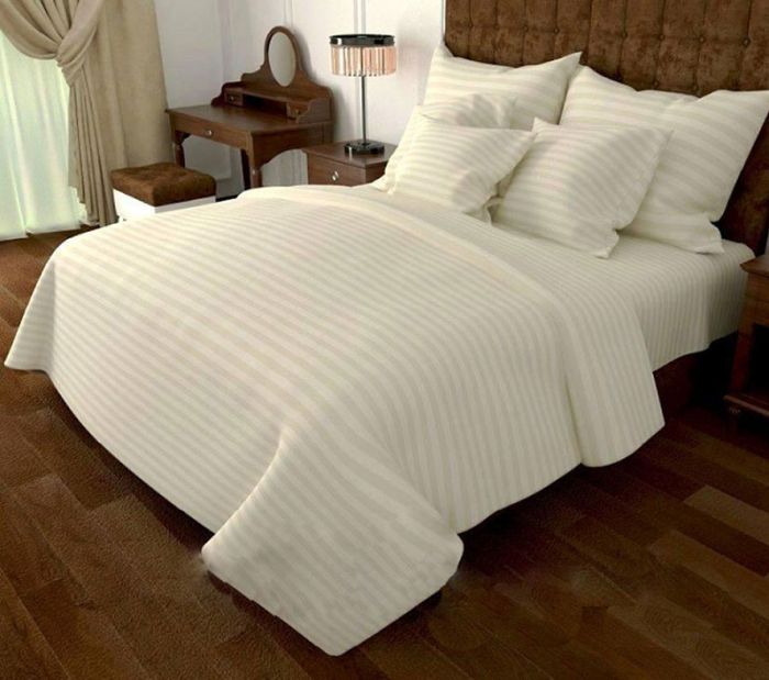 Постільна білизна Молочна Бязь страйп MERISET - Сімейний на резинці