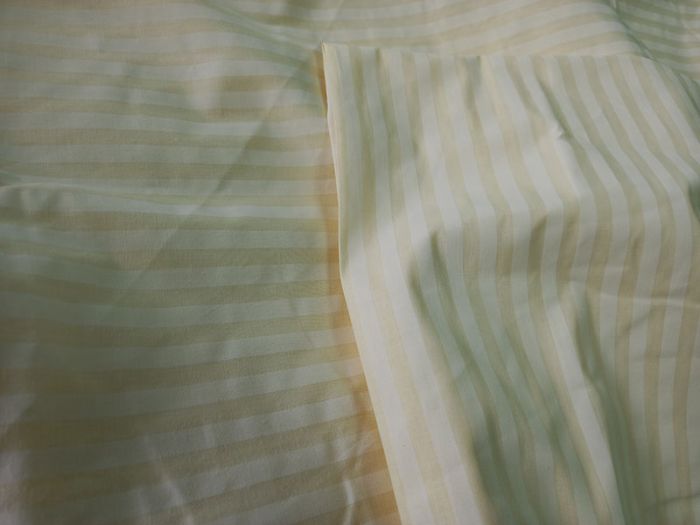 Постільна білизна Дует Коричнево-Молочна Бязь страйп MERISET - Сімейний на резинці