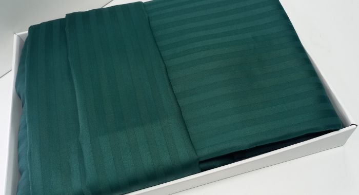 Постільна білизна GREEN Elite Сатин страйп MERISET - Сімейний на резинці