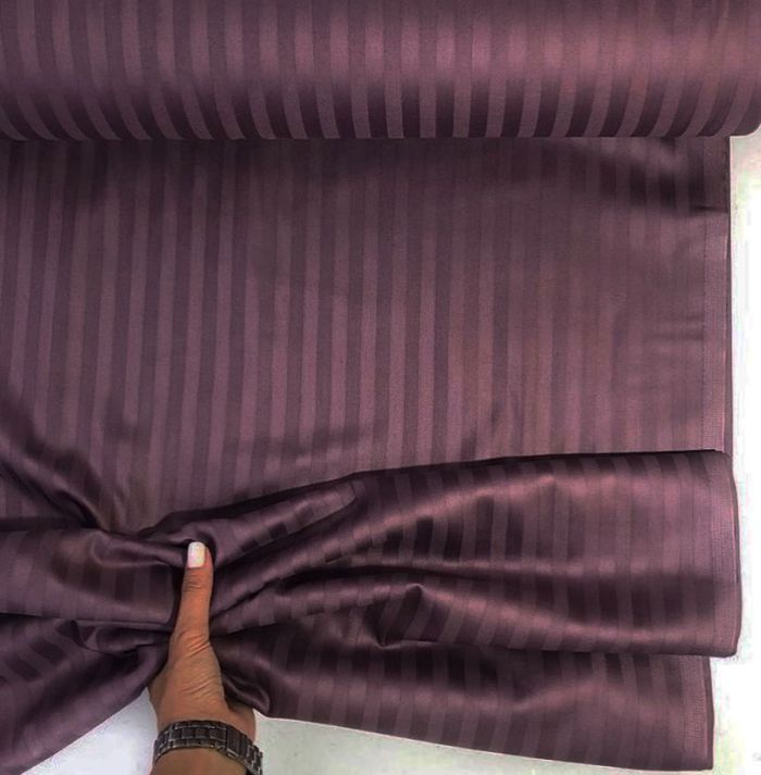 Постільна білизна DARK PLUM Сатин страйп MERISET - Сімейний на резинці