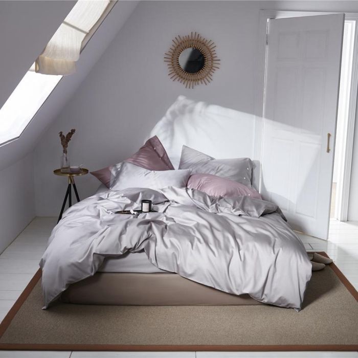 Постільна білизна PLATINUM Premium Сатин однотон MERISET - Сімейний на резинці