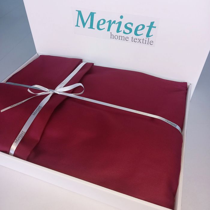 Постільна білизна WINE BORDO Premium Сатин однотон MERISET - Сімейний на резинці