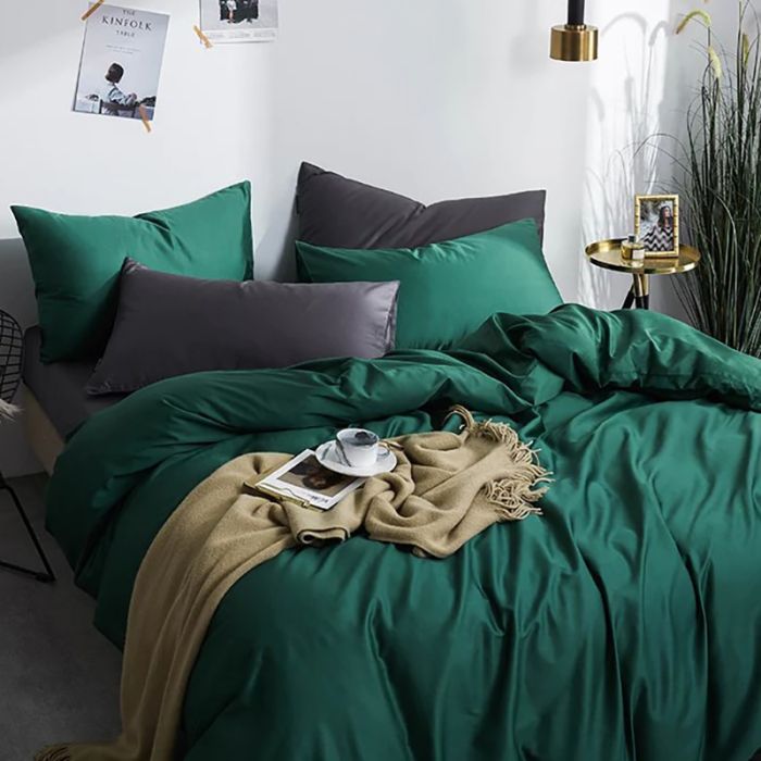 Постільна білизна ДУЕТ ROYAL GREEN/ANTHRACITE Premium Сатин однотон MERISET - Сімейний на резинці