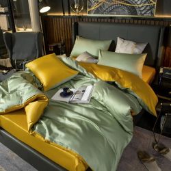 Постільна білизна ДУЕТ GREEN FOG/GOLDEN Premium Сатин однотон MERISET - Сімейний на резинці