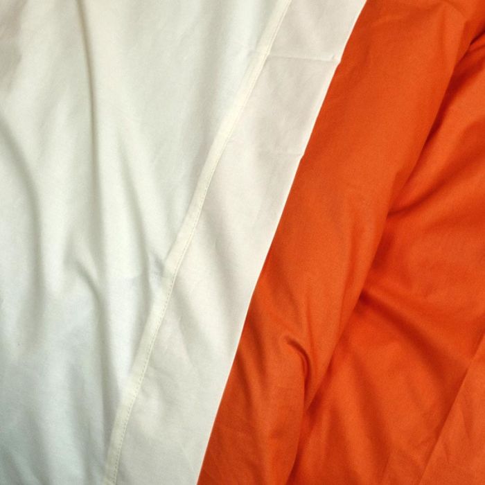 Постільна білизна PREMIERE Помаранчевий/Пломбірне морозиво Ранфорс MERISET - Сімейний на резинці