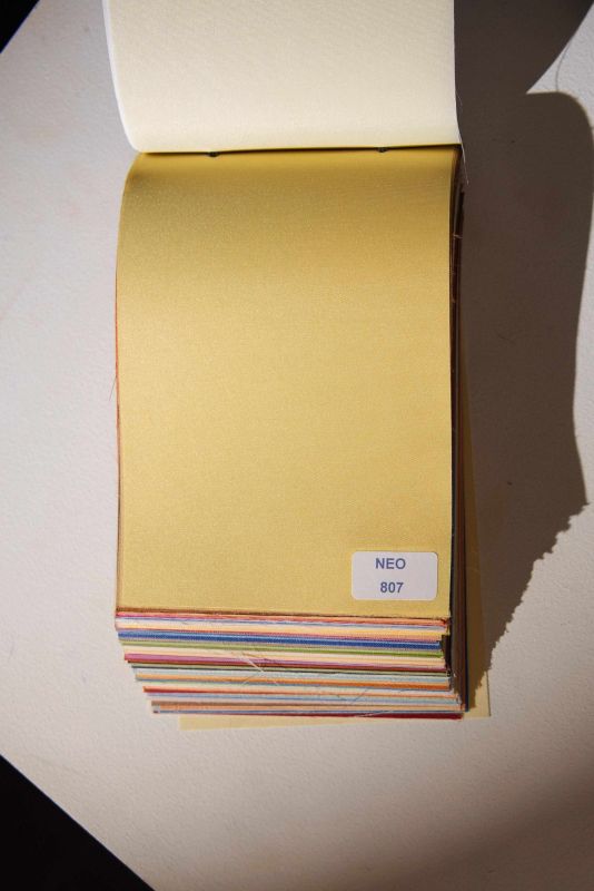 Рулонна штора Neo закритого типу Жовтий