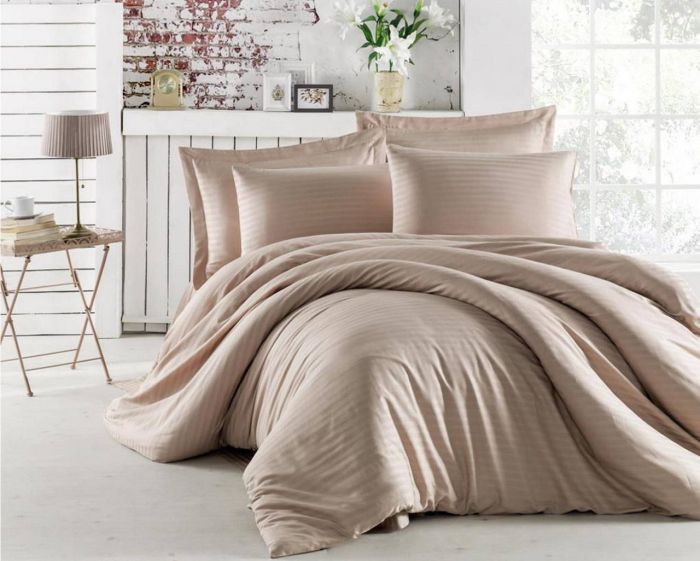 Двоспальний Євро комплект Charlotte Cappucino Сатин-Stripe / простирадло на резинці 180x200см