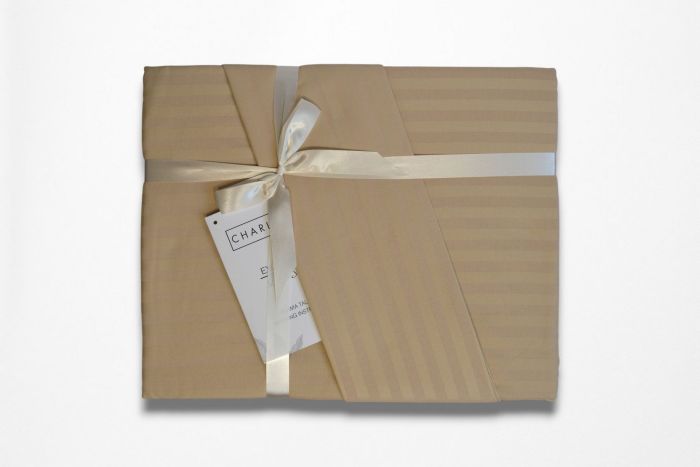 Двоспальний Євро комплект Charlotte Cappucino Сатин-Stripe / простирадло на резинці 180x200см