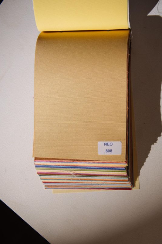 Римські штори DECOLIV з ланцюжковим карнизом Neo латте