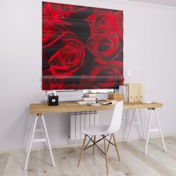 Римська штора з ланцюжковим карнизом червоні троянди