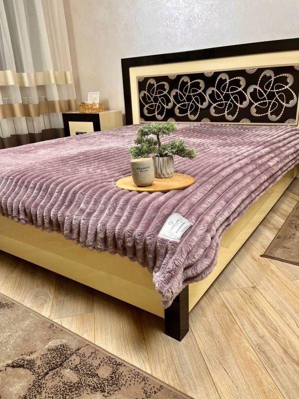 Плед Королівська смужка Шарпей Colorful Home DR-4