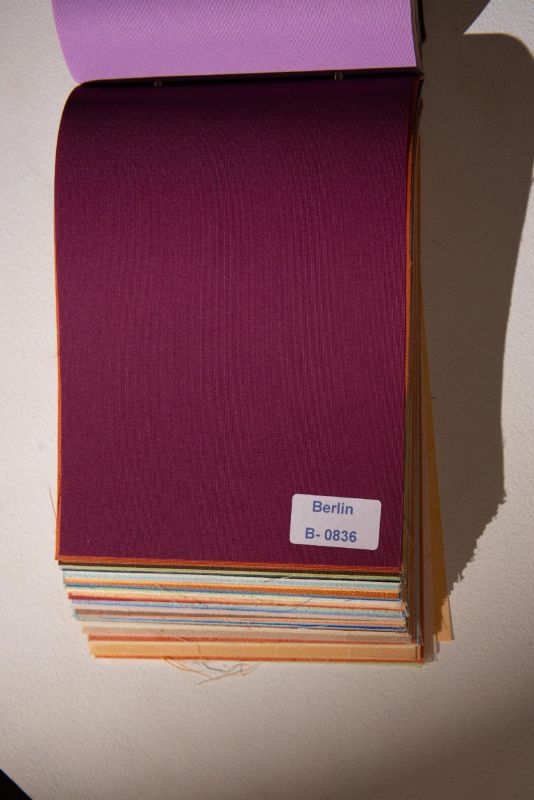 Римські штори DECOLIV з ланцюжковим карнизом Berlin фіолетовий