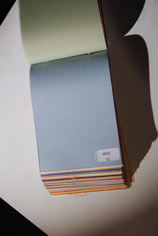 Римські штори DECOLIV з ланцюжковим карнизом Neo блакитний