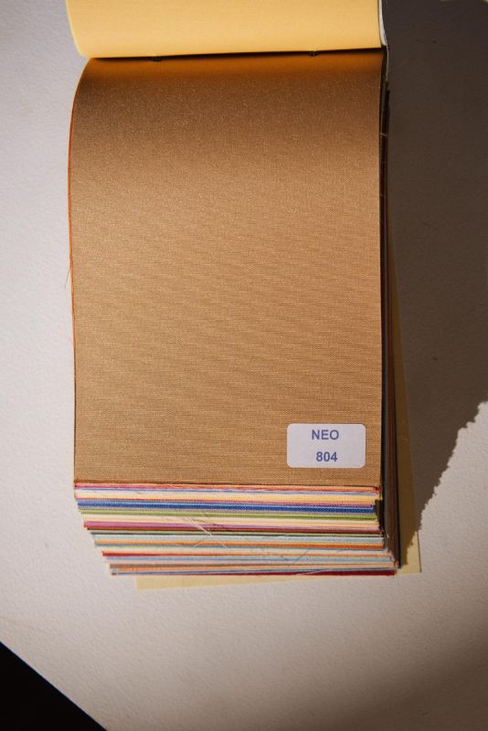 Римські штори DECOLIV з ланцюжковим карнизом Neo капучино