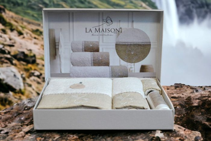 Подарунковий набір рушників з парфумом La Maison Olivia