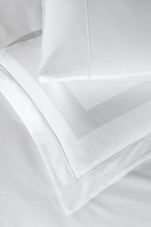 Двоспальний Євро комплект La Romano Mona Montova White Сатин Делюкс
