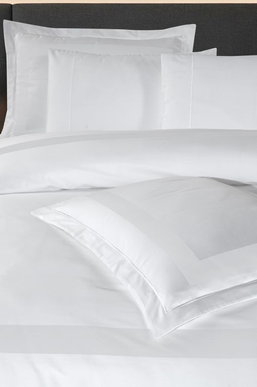 Двоспальний Євро комплект La Romano Mona Montova White Сатин Делюкс